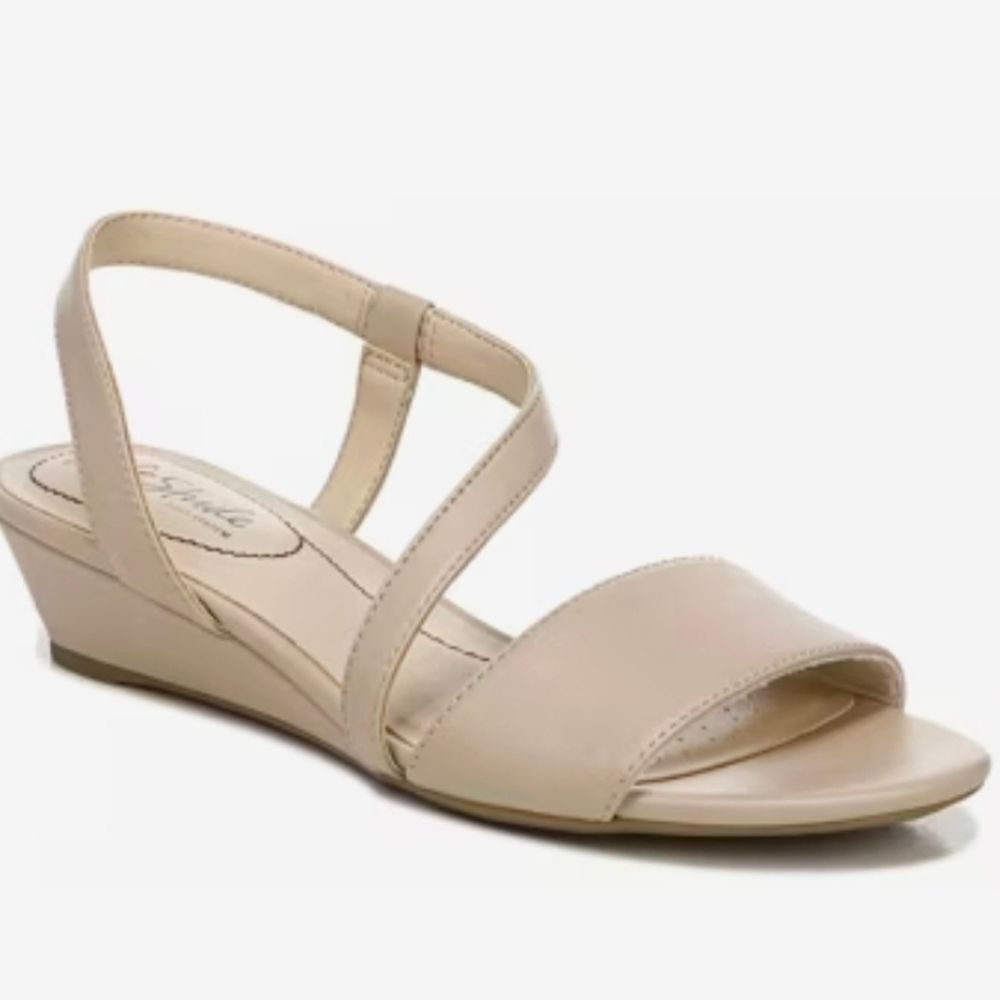 Life Stride Yasmine Heirloom Taupe Wedge Sandals Size 8.5M